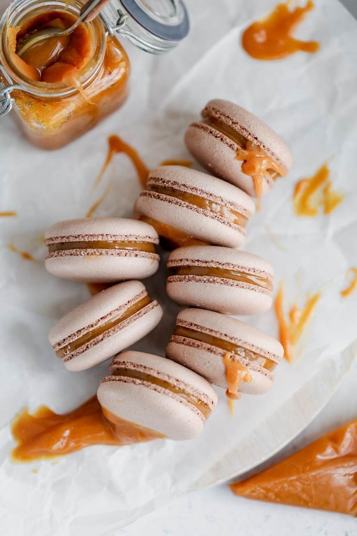 macaron caramel